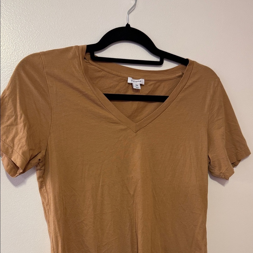 Cuyana women's Tan V-Neck Top size small - Picture 3 of 8